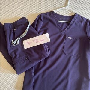 Figs Purple Scrub Set